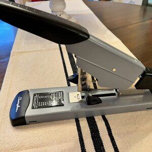 Swingline Heavy Duty Stapler | 160 Sheet Capacity | Commercial Black/Gray 39005